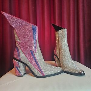 Dolls Kill Club Exx Ziggy Sherrif Sines boots,  never worn,  size 8